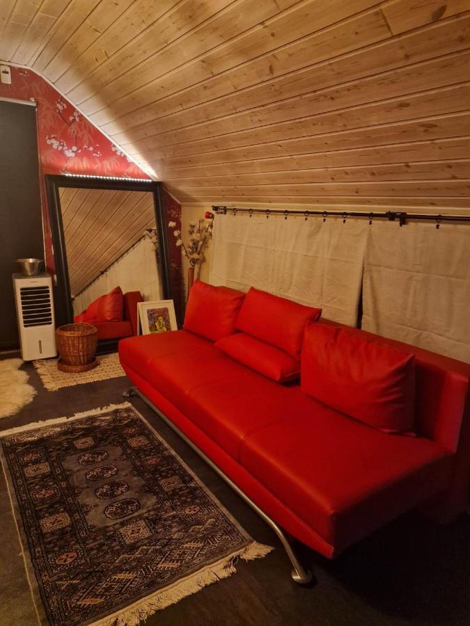 Charming Room With Big Bed Luleå Dış mekan fotoğraf